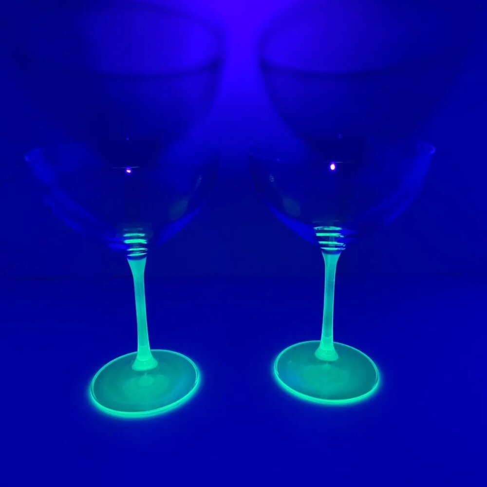 Set of 6 Uranium Vaseline Yellow Stemmed Wine Glasses - 2 Green, 2 Pink, 2 Gree